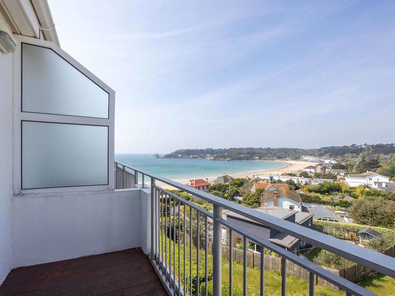 63679CBA7A6FAF9E57DEF840DF332476