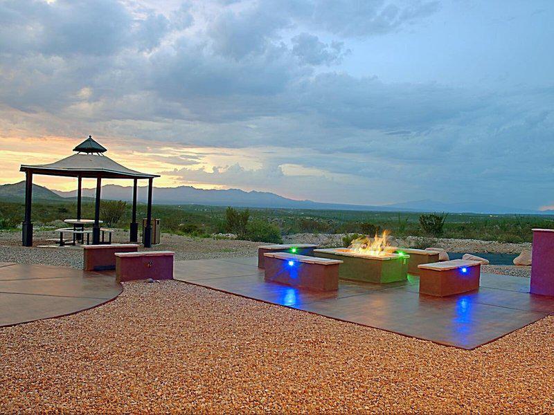 D2DF855BC19948D4FE679B9F5AE43070