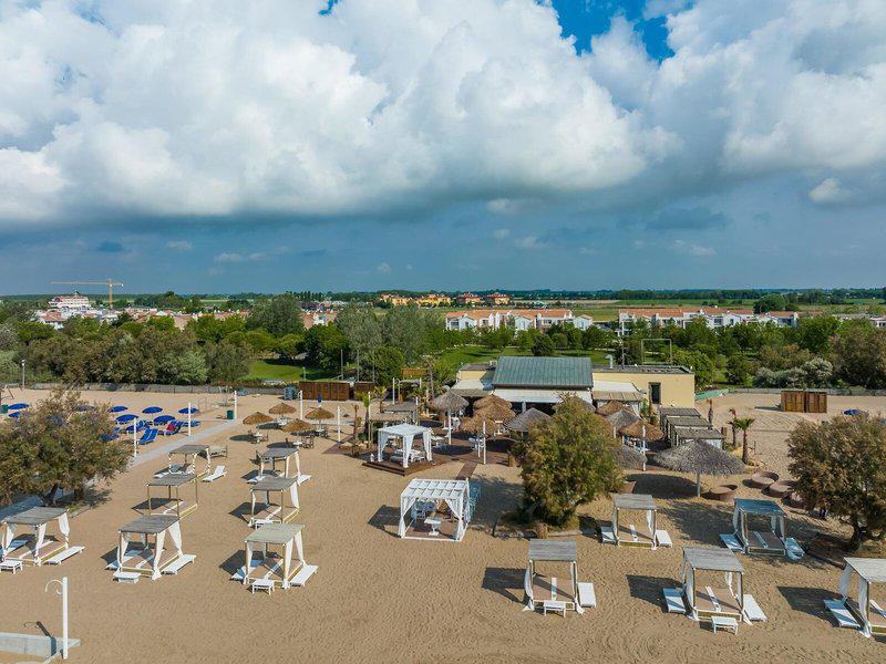 110DADE484F405B3ABA8F96C824F8232