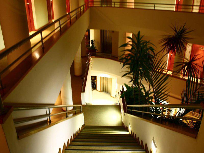 3A95949E6774F68D208455E36EAB8898