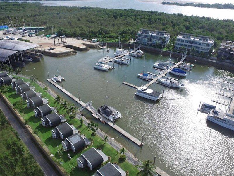 AA8D837629F4F42CD03365B551FAF402