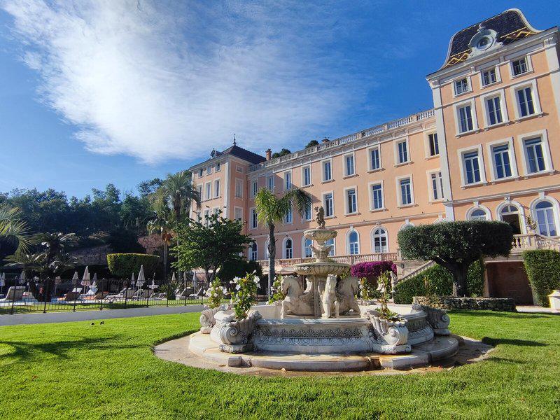 DE2682B384F79587B52AE04ADD15BAA9