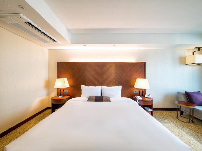 2D9CCDE6D0C377823D3B8B8B8D2A9487