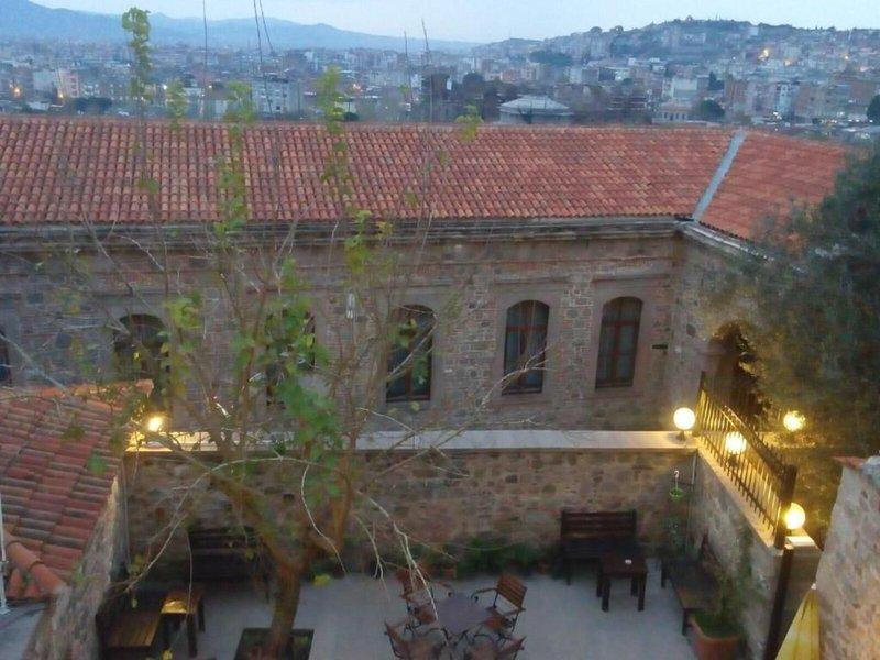 CA5E127B636CB7A9A51B31AB5186BFE8