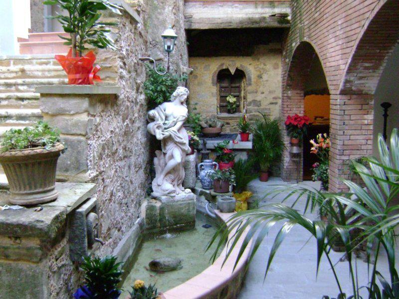 ECC003662DEBE696955826D8D312EC04