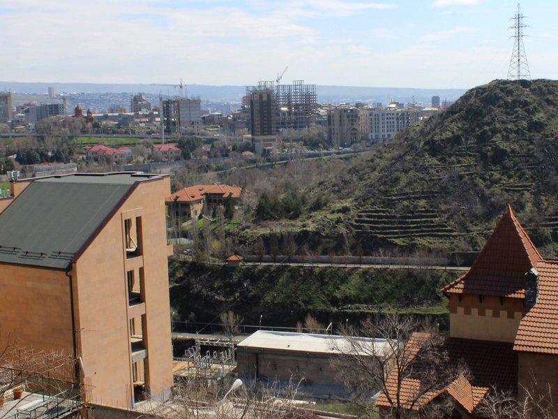 6F6B957417F920B58F5849F91DDDFB74