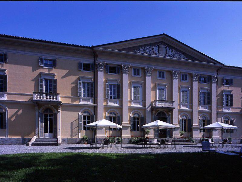 DE18547FC8BC29B65C53667EEEA53093