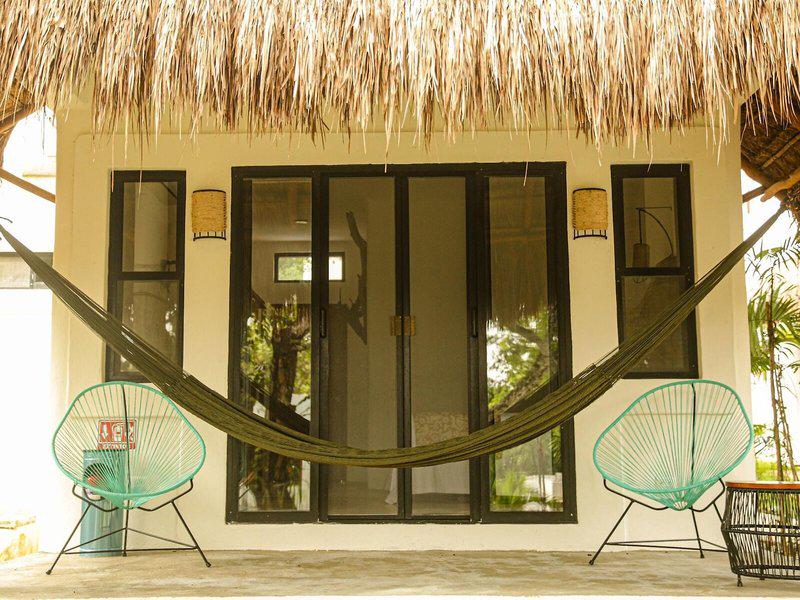 8B0DB6722EFD05D84F3C084441E50675