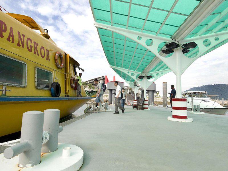 E71EB7BE3E5E0A0490FDABCAC13E17C9