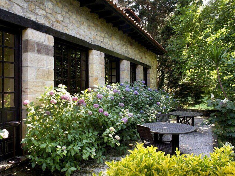 2C5A481BF13F3615AE150C29BFC2F68A