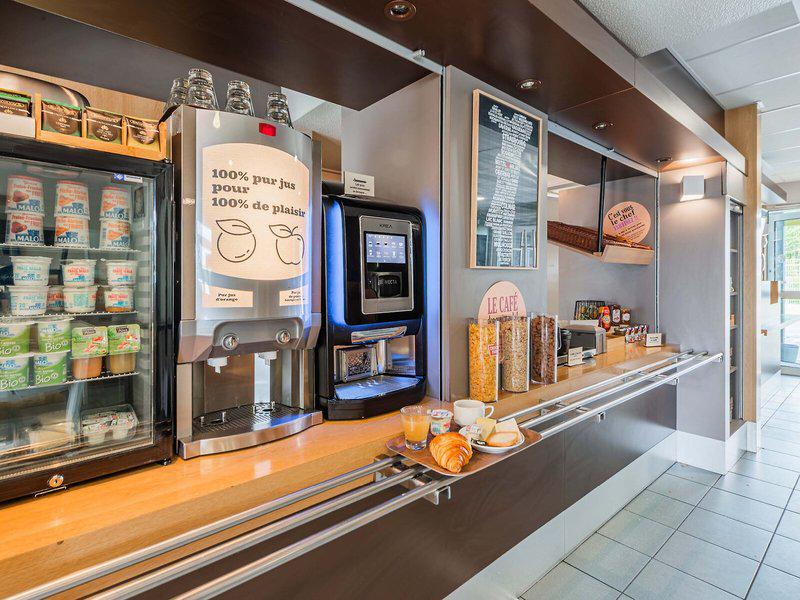 247067E0276711286061271675D3D819