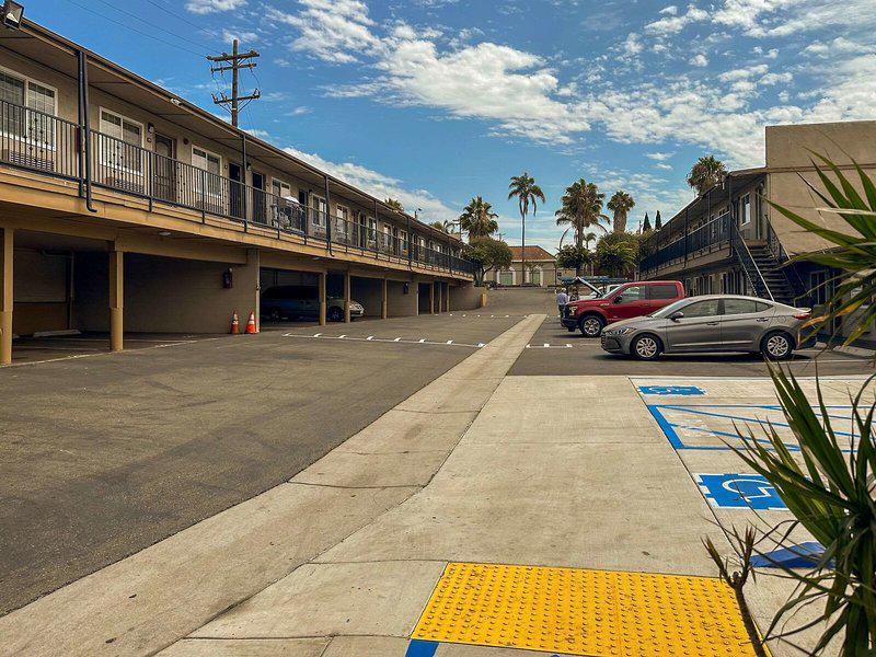 DAB21655D4857101BC7B479955818042