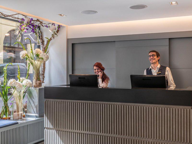 94669B4E4D4CF7E4F886D3A4AA8A9A95