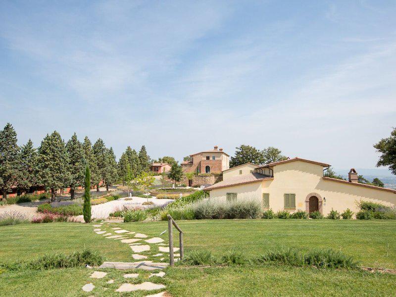 8B87D4A4D9CB33F4F4A32B8AE908F778