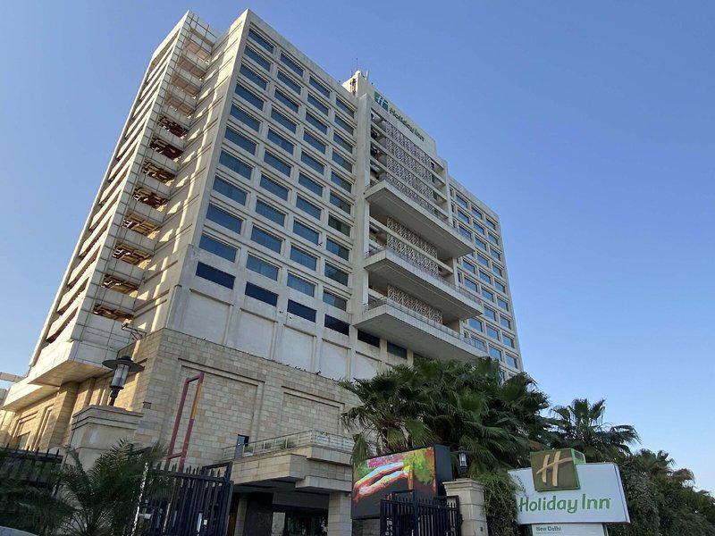 CDA7B34F2443ADC957E69C7F8B6E540A