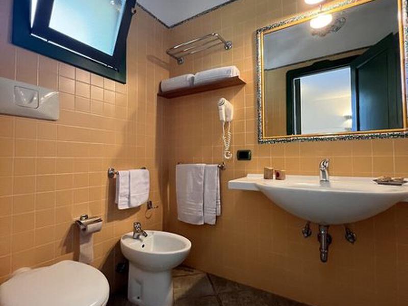 FD657AE64E5B51C907D8AE87FA7F0011