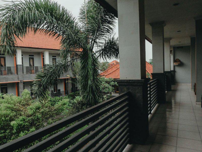 710FFDAC4AF42E85F6F987BA58F98F0A