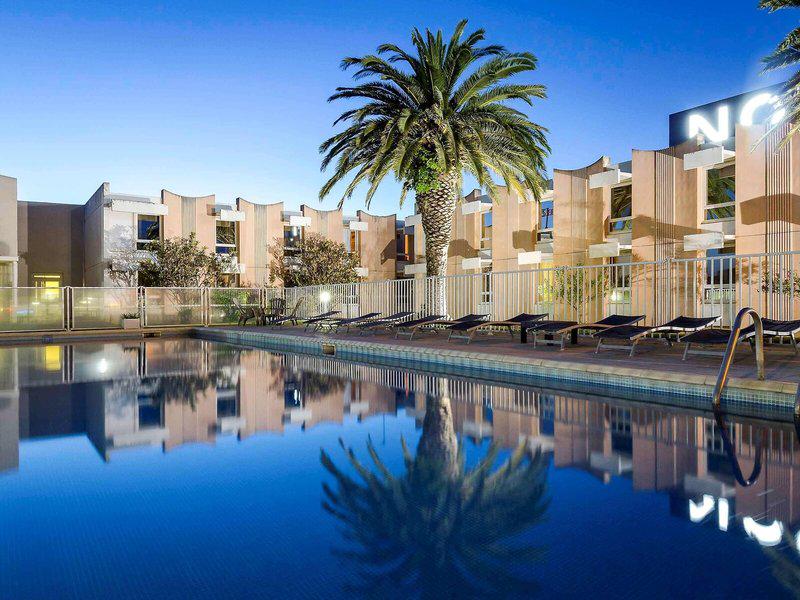 00B2EEFCFEE2DFD825C4C4C8E807CC82