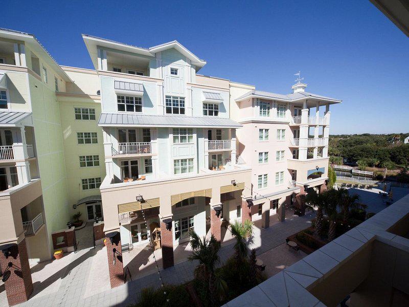 8FC52054232BCBB3D77C9A3FA91DEB93