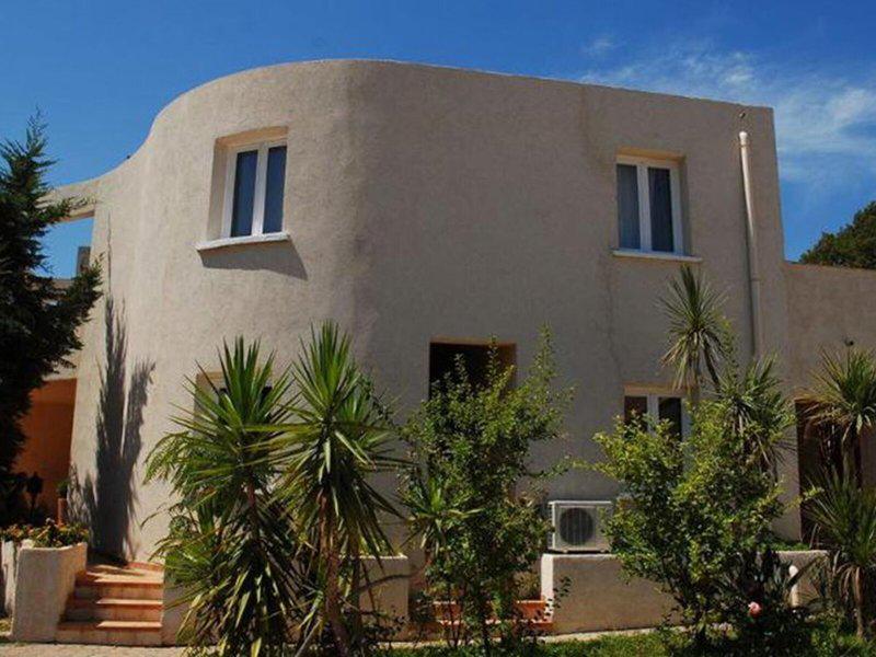 566A1E7F53EE0DAD2F90B65BEF2F4E18