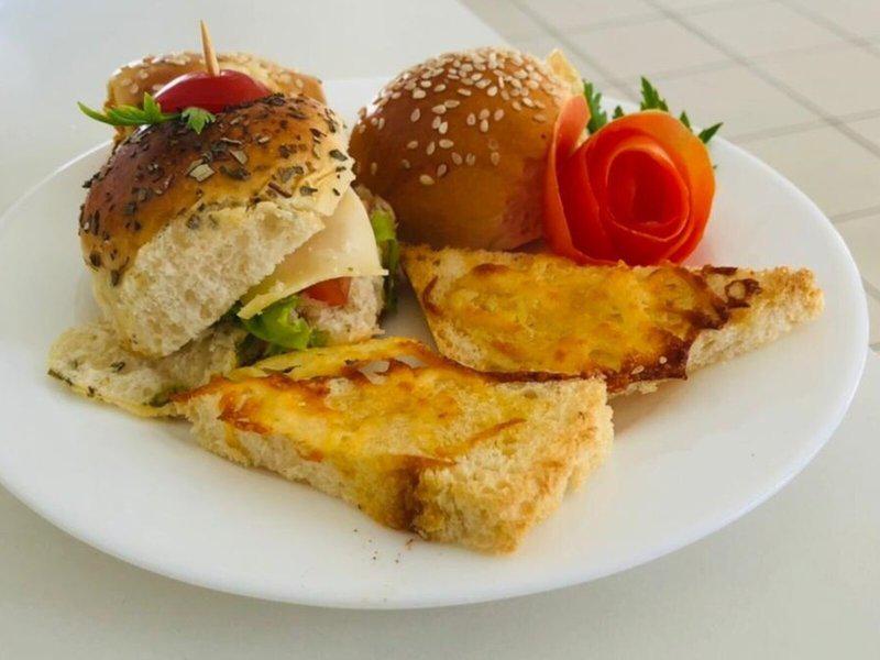 EB0A0A94503E923B1FD91C0F40B37BF2