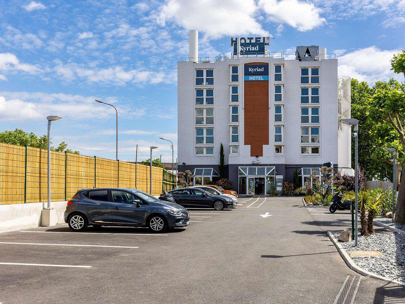 5D4F9FE7D633641E9B3234AE85B40F41