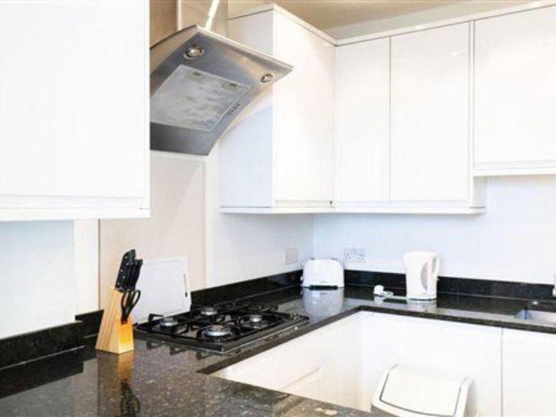 C2CA86757C7B992B2CCDC081C9417DC8