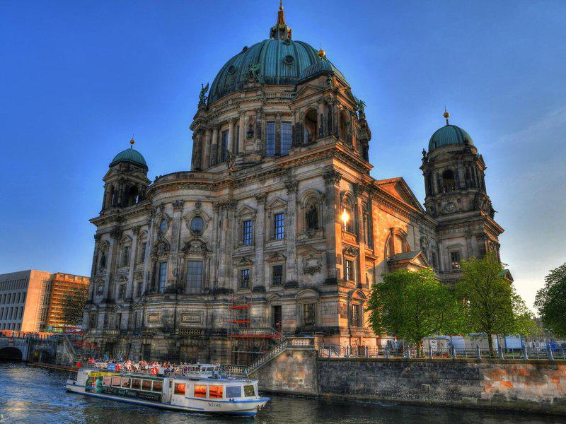 8AEBBCAC7EA7E05B6187C099DFF9931E