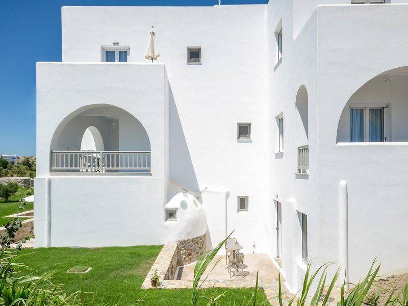 CEED67B6EBB115FF8078A20521393357