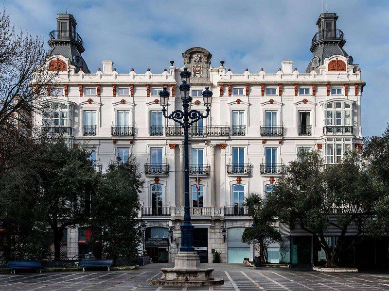 EC0EF575E82A4AFD2CEA6A885BDB2E1C