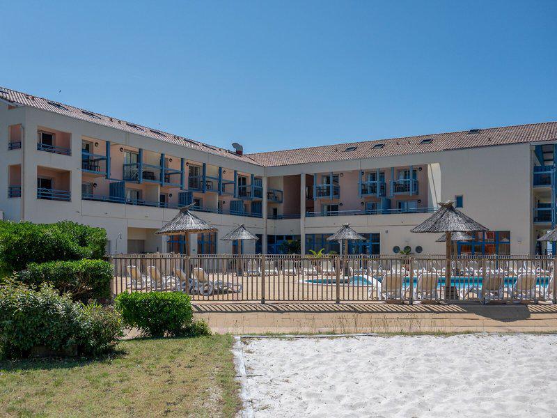 2F2C869AAD615F46D1F9EC46A0BFD26A