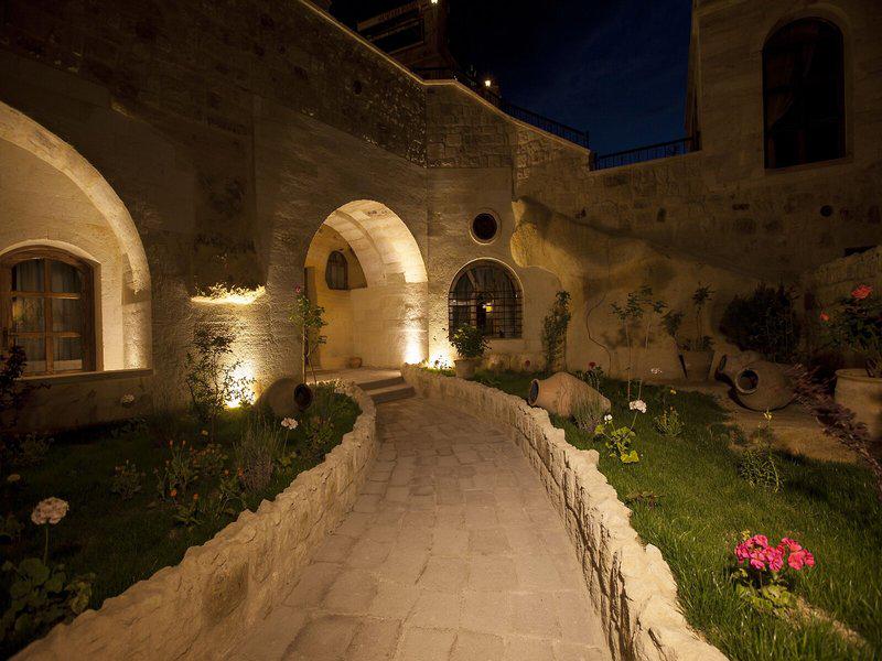 AB7EA7ECF575E372785C18D482AF145F