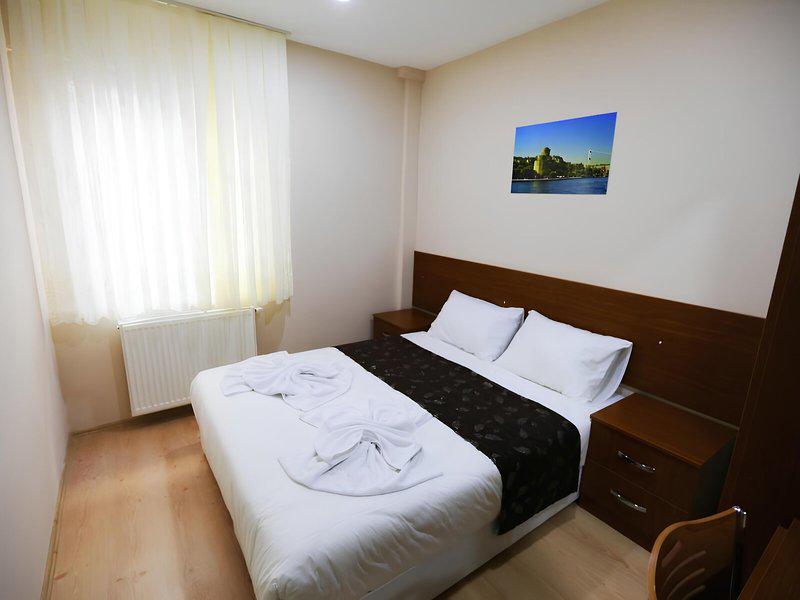 4F1C0B1FE58570B0FD66B976E75B20D1