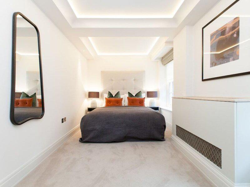 4BD73F1679E5324CBCB551CF124BF7D5