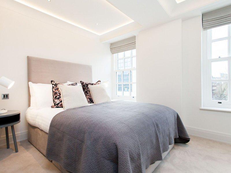 74C215A9234BD5767C09061B20E220C4