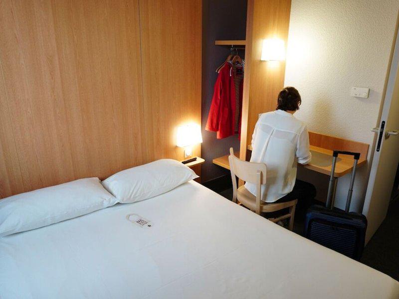 3A07F2D50803F02CCB832BBB4E9D4B70