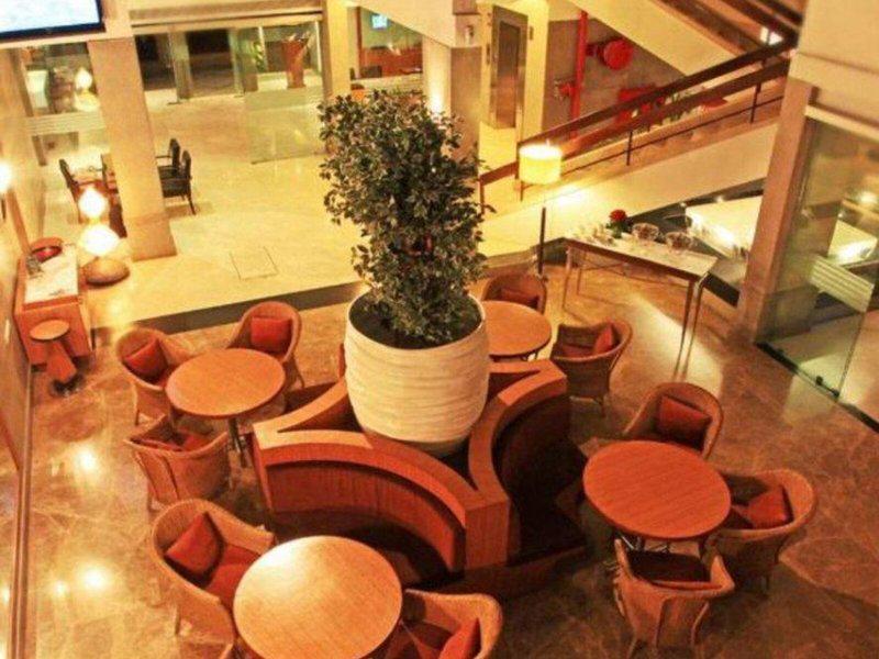 C468804E98DA48D16FEFE5CA1317A8AA