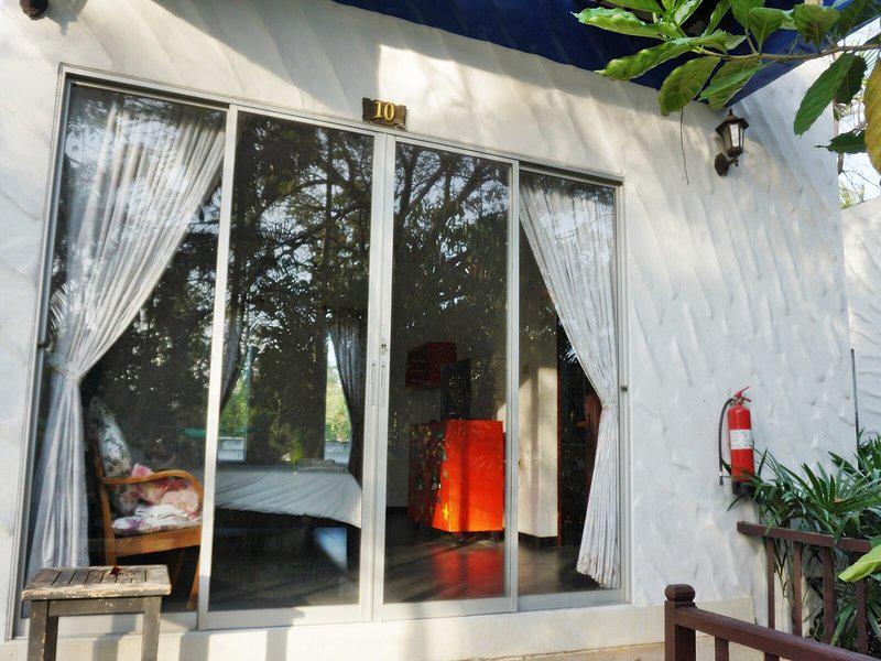 F65562686AE4150E4E1F9A6AB3737177