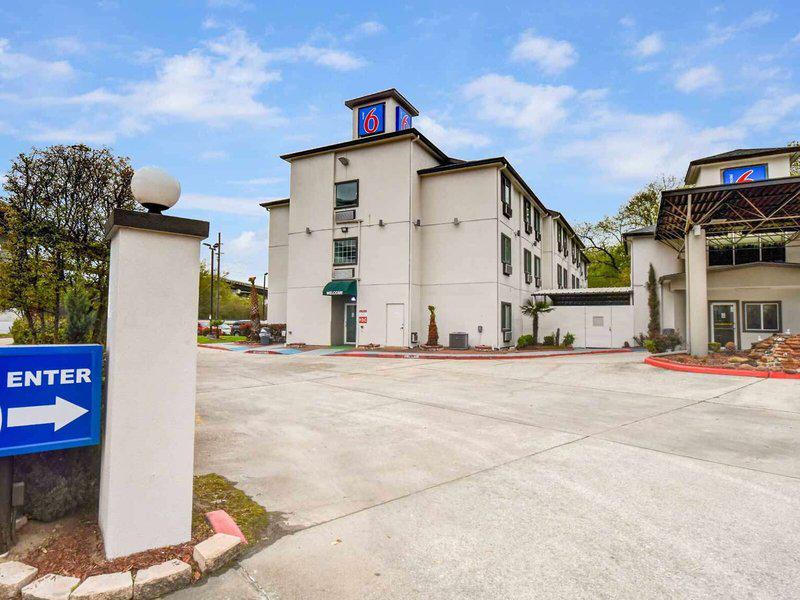 A3DEAF58AA74FF77D5E1BE68F33F7D5D