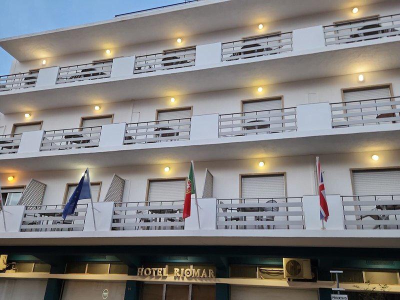 632763F0427250D99809A18286B3D5BF