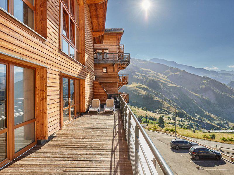 EC402CA6021BBFDF84FA85B5B33E6468