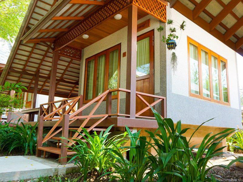 5CE02AD3C1B49E40CD064B8E77B849EC