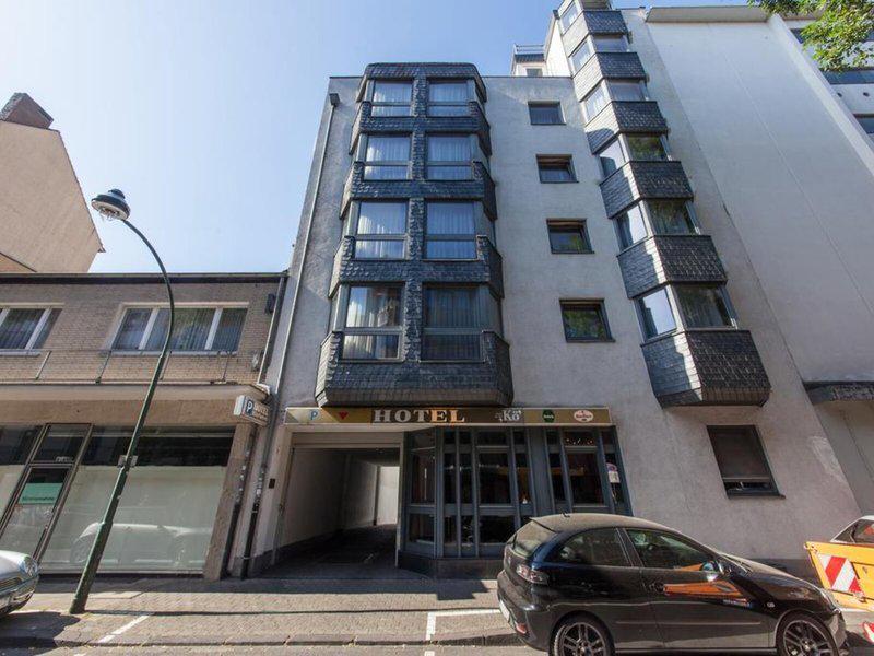 E2A4A401E8322CA85EEE23F6280F8EF8