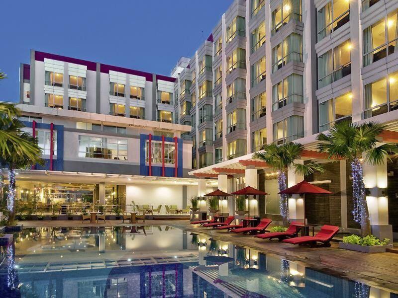 979C19C7E8989B424EF1A157F26285C1