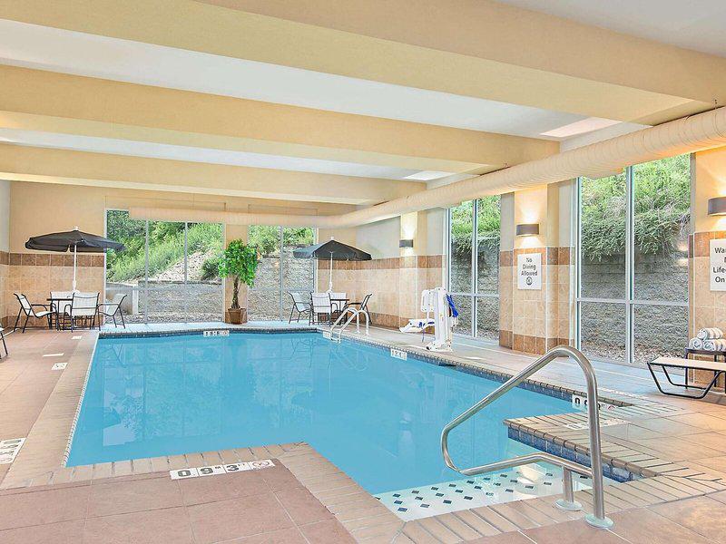 E4E7DDC33E93B7CE1725D521BBC2D50C