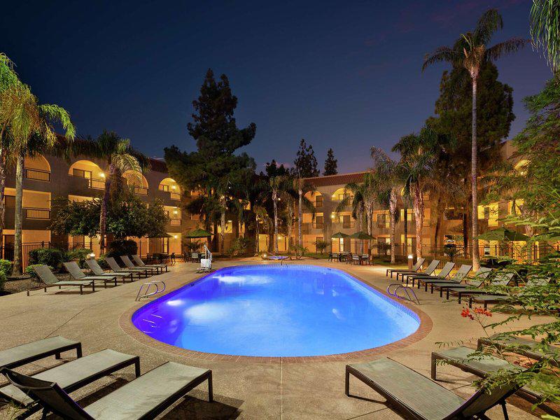 C1432CA37187240FF0BF0D2E83EE42DB