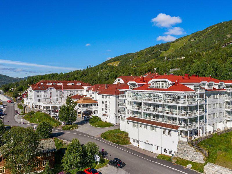 D32244DE0437520E60FE68F2E9088E81