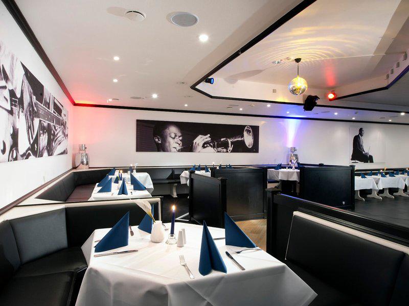 92E38F99675E5970C50D8CF74EDA16F7