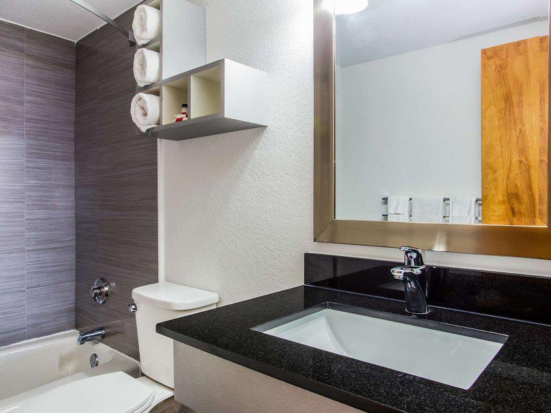 17D34F3C5108DF9CF0AFB2F7C48F4D47