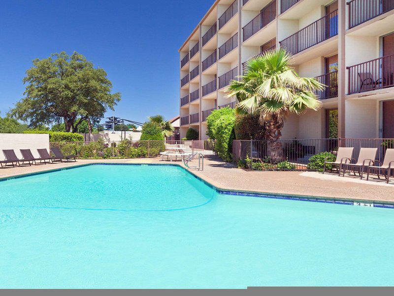 3859B80516EF9A2C4EBDEE793EE13942